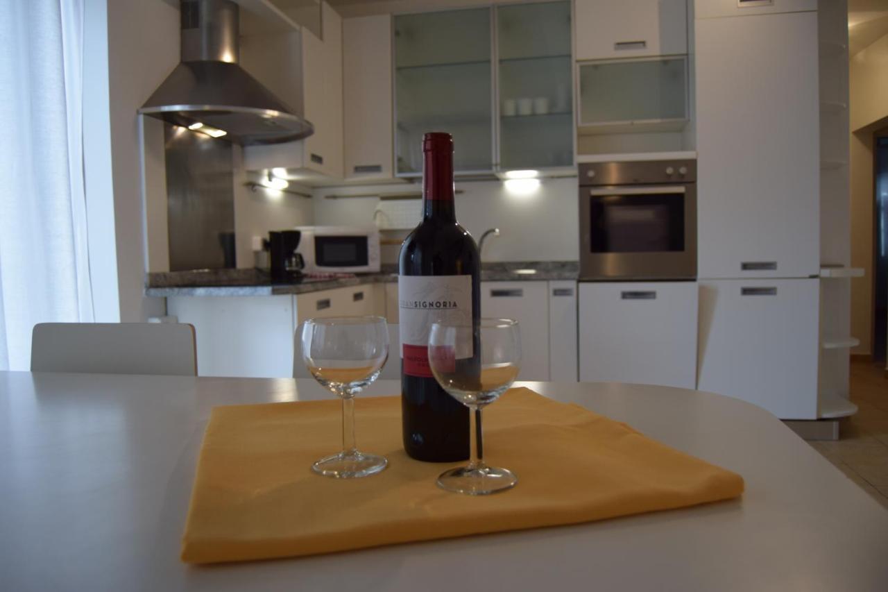 瑟格提尼公寓式酒店 加尔达湖滨 外观 照片